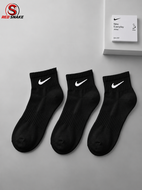 N.I.K.E Dri-FIT Low-Cut Ankle Fit Socks – Pack of 3 ( Export Overstock ) Black