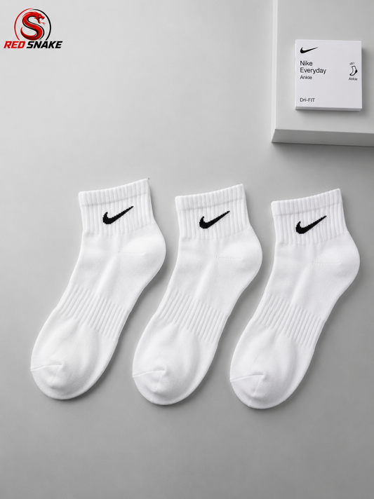 N.I.K.E Dri-FIT Low-Cut Ankle Fit Socks – Pack of 3 ( Export Overstock )